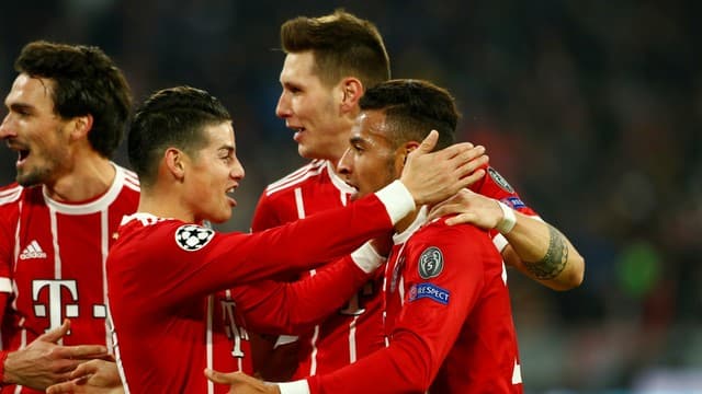 Bayern vence com dois de Tolisso, mas primeira colocação do grupo fica com o PSG