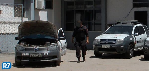 R7: "Se nada for resolvido até amanhã, alguns policiais militares devem se entregar ao quartel para serem presos" afirma presidente de associações