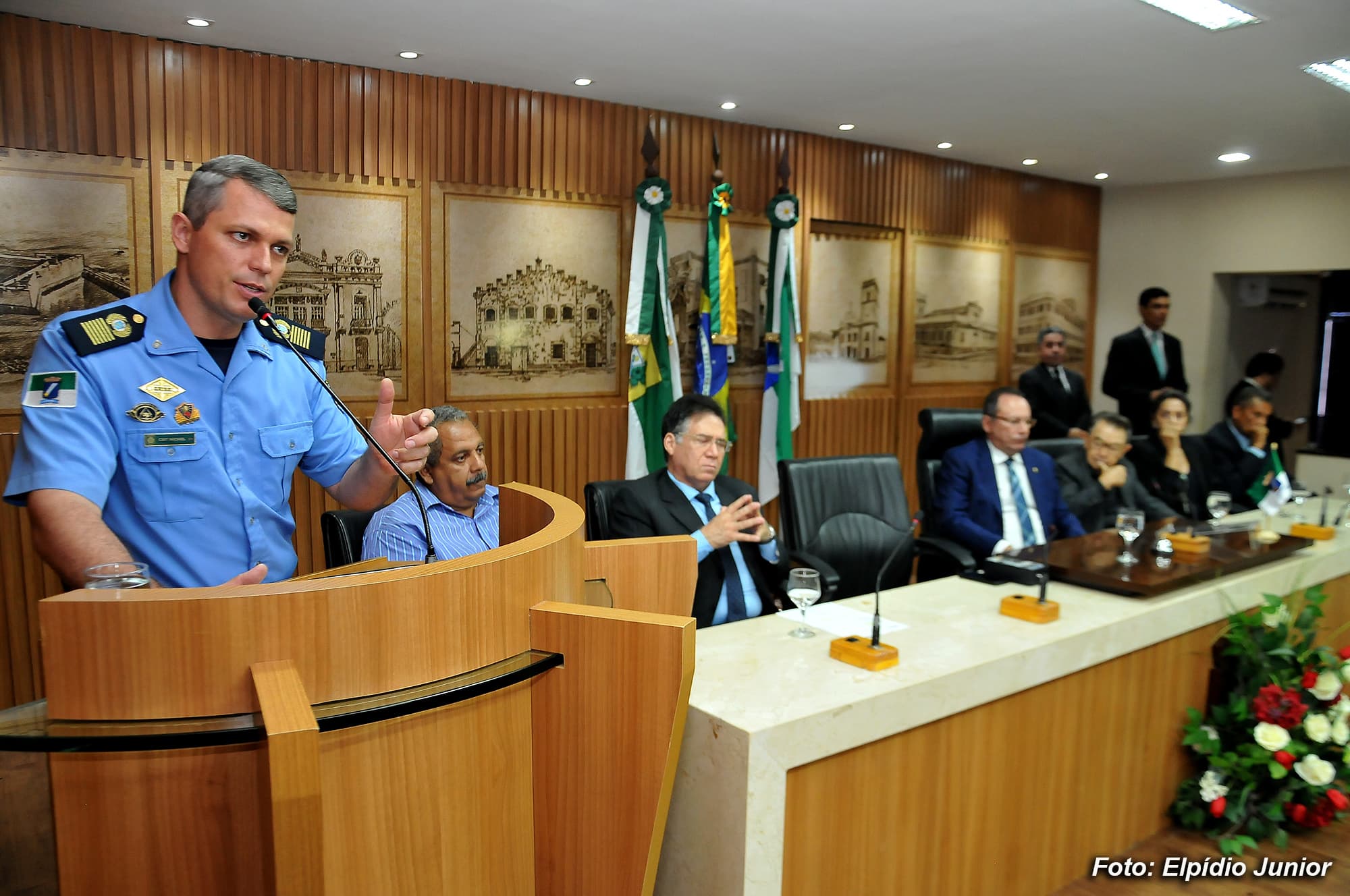 FOTOS: Câmara de Natal diploma aprovados no concurso da Guarda Legislativa