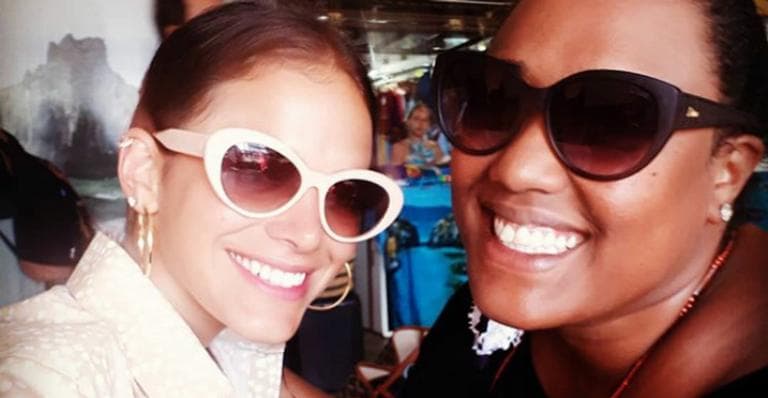 SEM ESTRESSE - (VÍDEO): Voo de Marquezine é cancelado e Neymar freta jatinho para a atriz