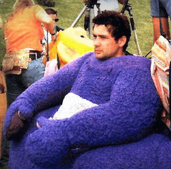 Ator que viveu Tinky Winky em Teletubbies morre aos 52 anos