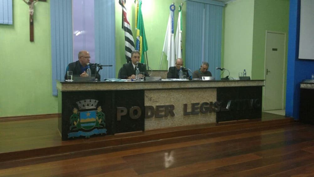 ‘Nudes' de vereador foram tiradas dentro de banheiro de Câmara, confirmam laudos