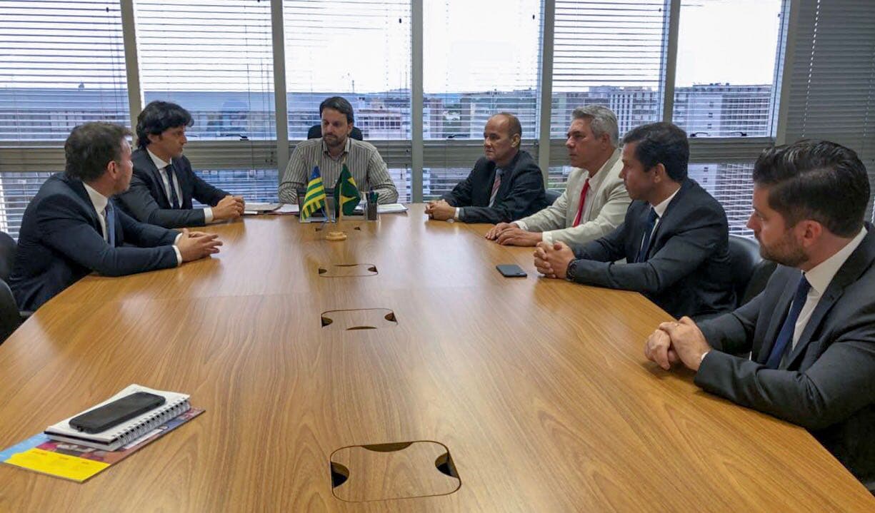Ministro das Cidades recebe deputado Fábio Faria, presidente da CAERN e prefeito de Parnamirim