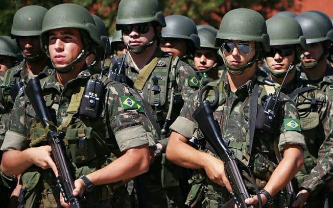 Exército deve ficar nas ruas do Rio de Janeiro até o dia 31 de dezembro. Entenda a intervenção militar decretada por Temer