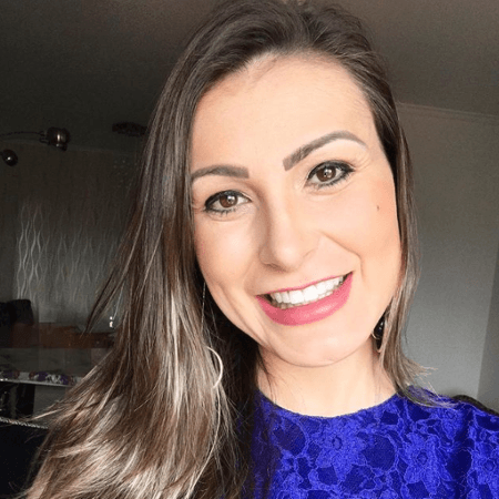 Convertida, polêmica Andressa Urach critica sexo antes de casar: "É prostituição"