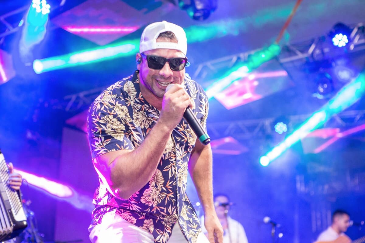 Domingo e segunda tem Circuito de Trios no Polo Praia dos Artistas com Cavaleiros e Banda Dubê