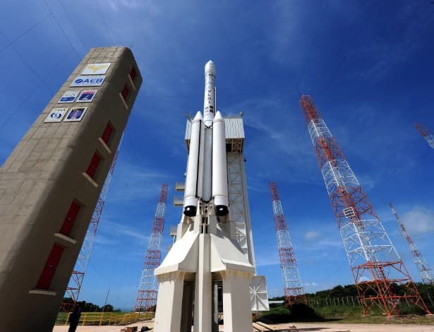 Início de missões espaciais até 2021: Brasil tenta parceria com SpaceX e Boeing para lançar foguetes no MA