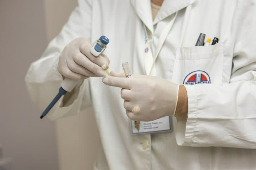 Vacina contra câncer começará a ser testada em humanos, e emociona cientistas
