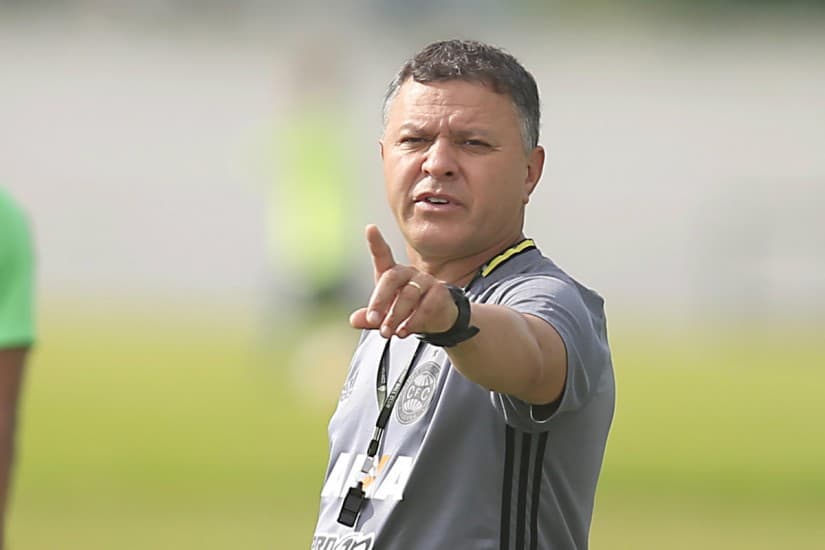 América contrata técnico que levou Coritiba à conquista do estadual e à série A