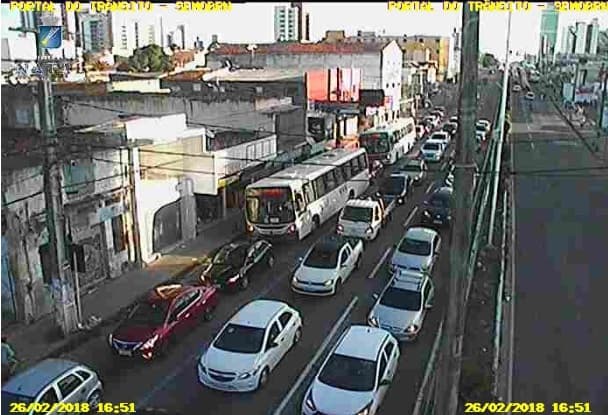Motoristas do Uber protestaram em Natal nesta segunda