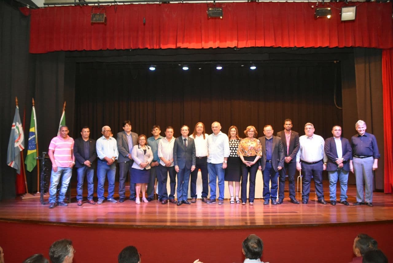 CDL São Gonçalo empossa nova diretoria