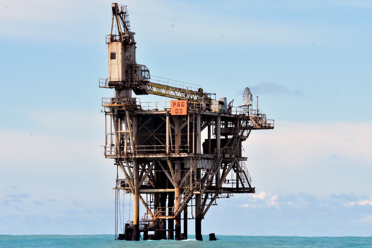 Fotógrafo alerta que o RN pode passar por um desastre ambiental sem igual por causa das plataformas da Petrobras