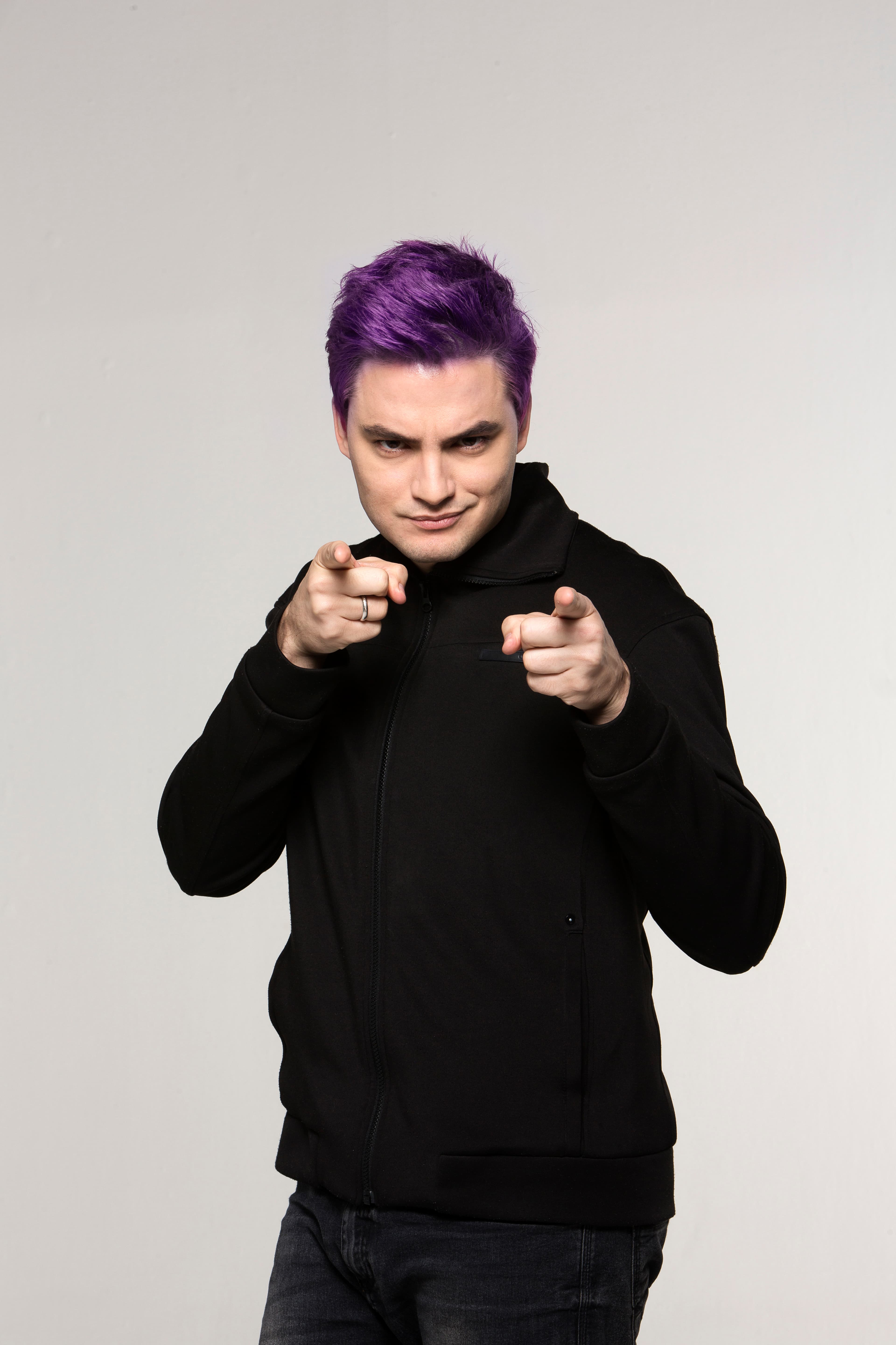 Com ingressos esgotados em tempo recorde, começam as vendas para sessão extra do espetáculo Megafest com Felipe Neto
