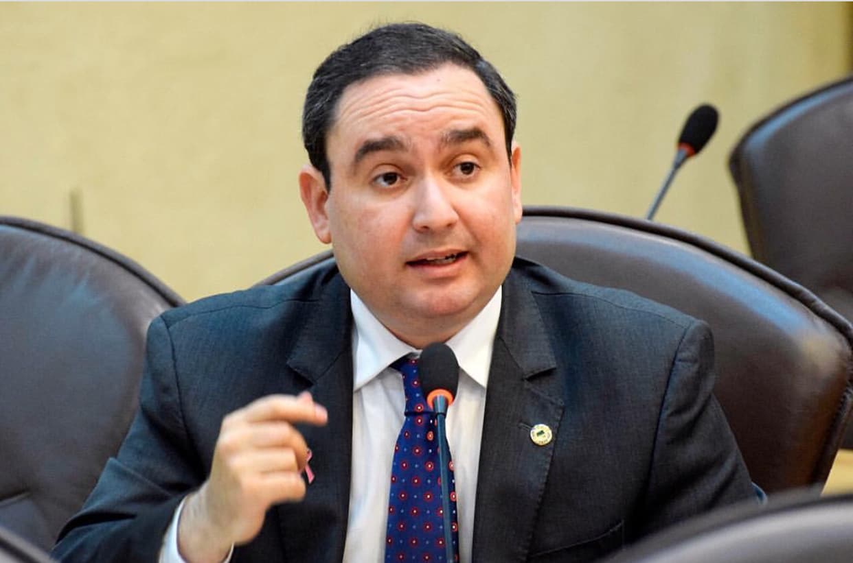 Deputado destaca importância da Lei que beneficia aprovados em concursos públicos