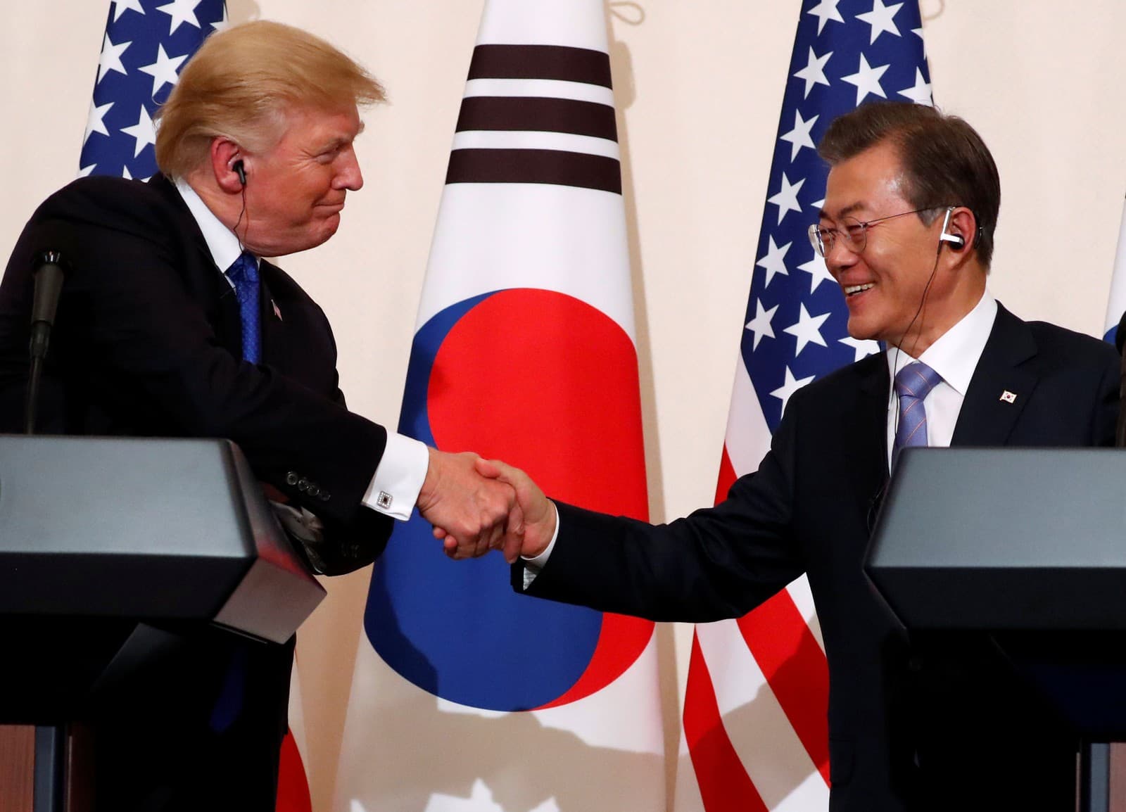 Donald Trump pode ganhar o prêmio Nobel da Paz no meu lugar, diz Moon Jae-in, presidente da Coreia do Sul