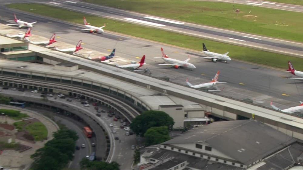 Infraero alerta que aeroportos de Congonhas, em São Paulo, e os de Recife, Palmas, Maceió e Aracaju só têm combustível para esta quarta-feira