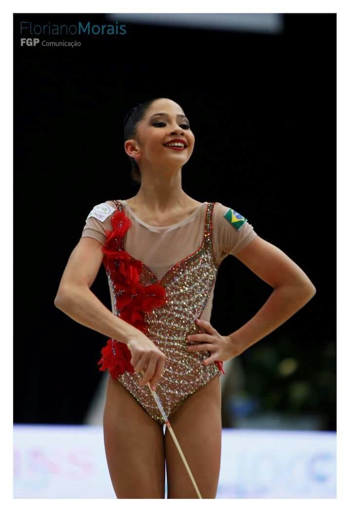 Jovem potiguar desbanca atletas internacionais e vai à final de ginástica rítmica