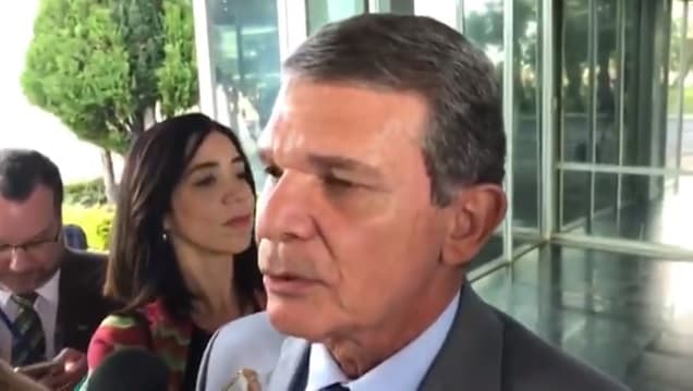 Forças Armadas atuarão de maneira ‘enérgica' para liberar estradas, diz ministro