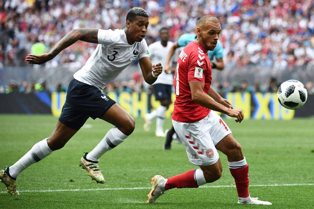 França e Dinamarca vão às oitavas após vaias em 1º jogo 0 a 0 da Copa; Peru se despede com vitória