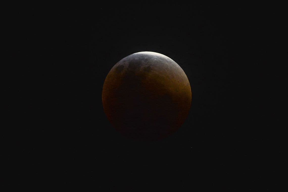 Dia 27 de julho acontece o eclipse lunar mais longo do século