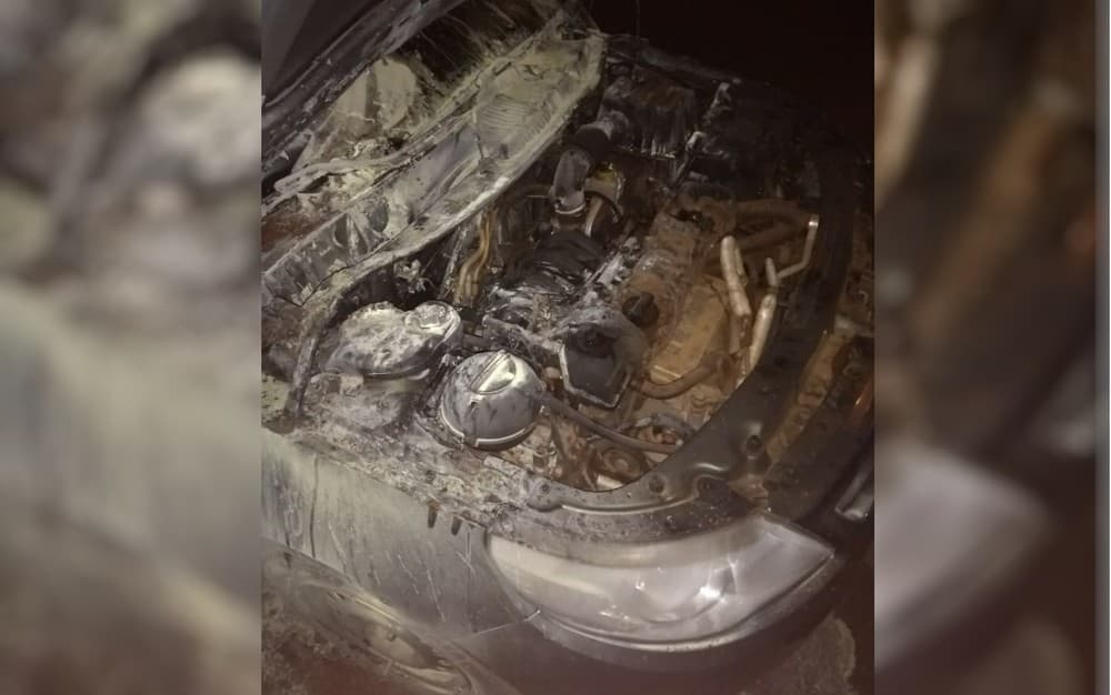Homem que pôs fogo em carro em motel em GO achando que era o da esposa faz acordo com verdadeiro dono e pagará conserto
