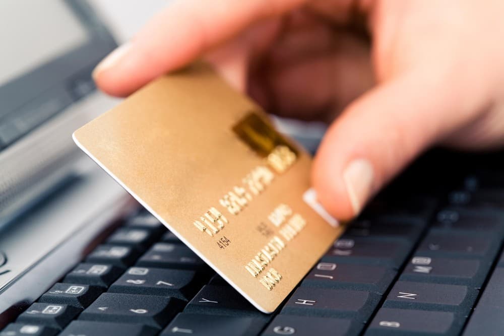 Cartão de crédito sem tarifa? Descubra qual é o melhor para você