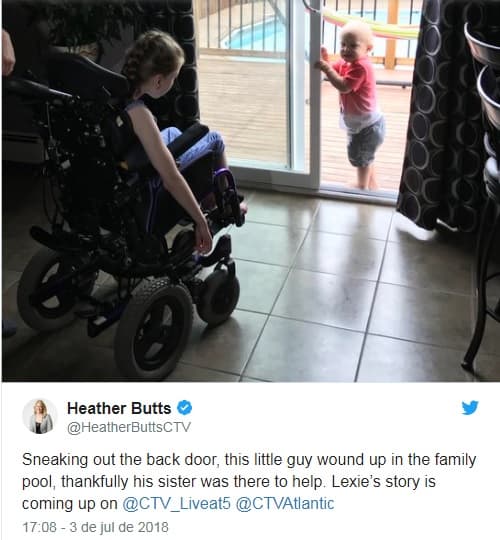 FOTOS: Menina com paralisia cerebral salva irmão de afogamento na piscina de casa