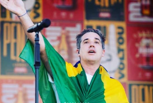 VÍDEO: Vocalista do Jota Quest, Rogério Flausino, é condenado por ter xingado dupla sertaneja