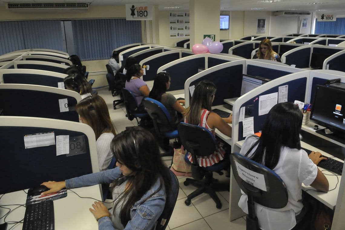 Denúncias de violência contra a mulher chegam a 73 mil, em 2018