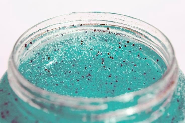 Caça ao plástico: lei aprovada no Rio proíbe componente de shampoos e sabonetes