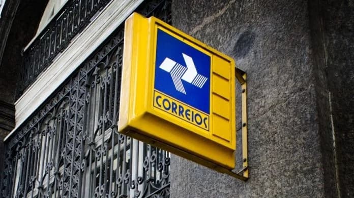 Correios passam a cobrar taxa de R$ 15 para todas as encomendas internacionais