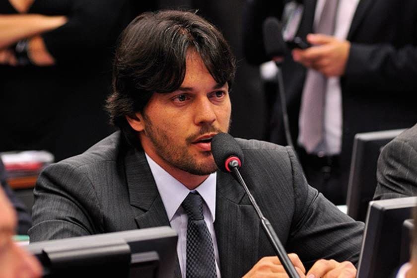 Projeto de Lei de Fábio Faria tipifica bullying como crime