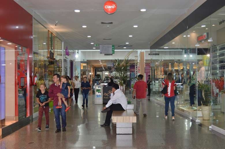 Veja o que abre e fecha no comércio de Natal no feriado da padroeira nesta quarta