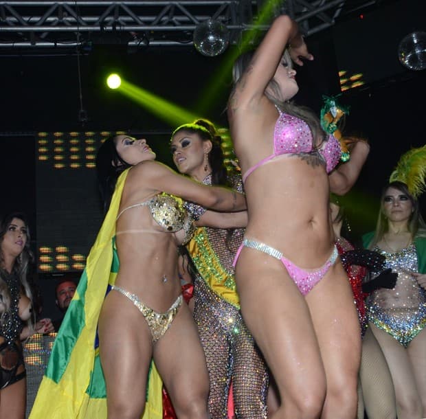 FOTOS E VÍDEO: Final do concurso Miss Bumbum 2018 tem confusão e "roubo de faixa" em palco