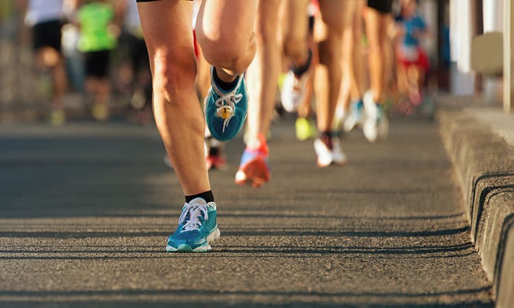 Alongamento antes de correr: benefício ou um risco?
