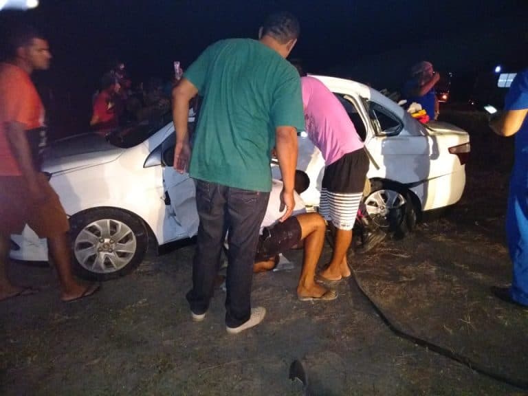 [FOTOS] Grave acidente na BR-226 deixa 10 feridos