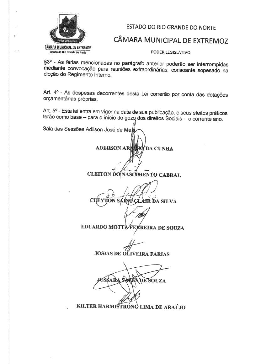 Extremoz: Vereadores criam e aprovam lei que garante 13º e férias para eles