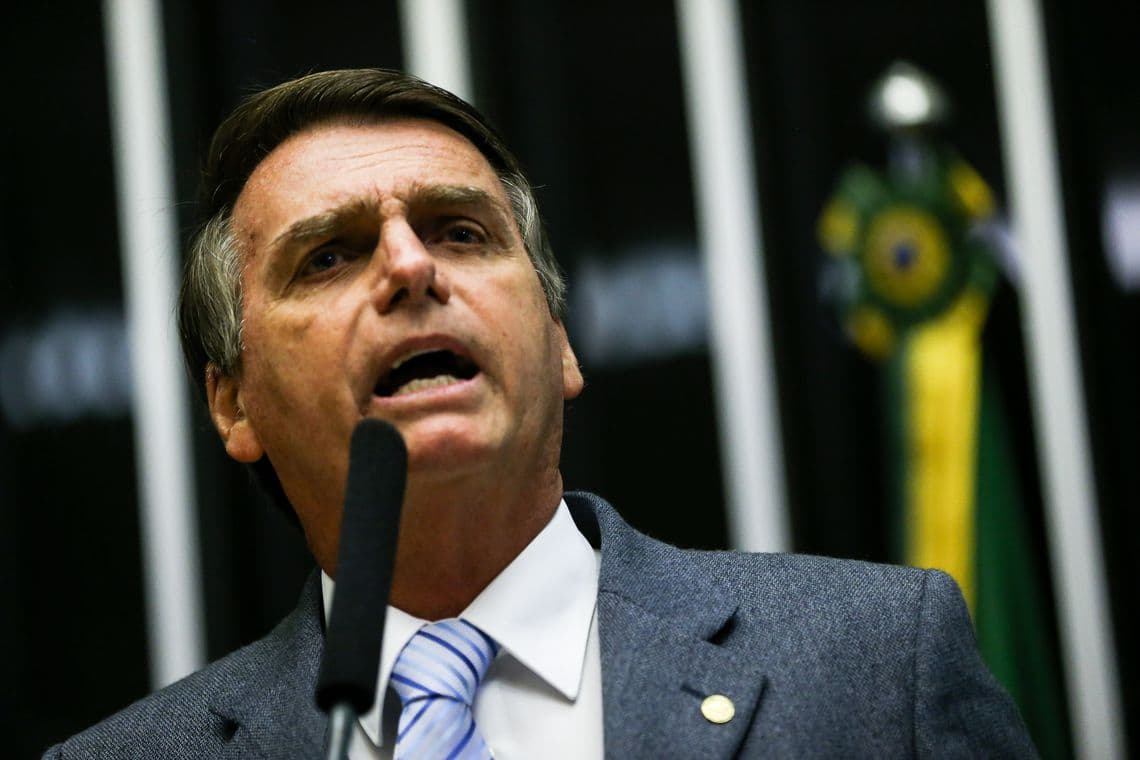 Ministros estão "mapeando" problemas pelo Brasil, diz Bolsonaro