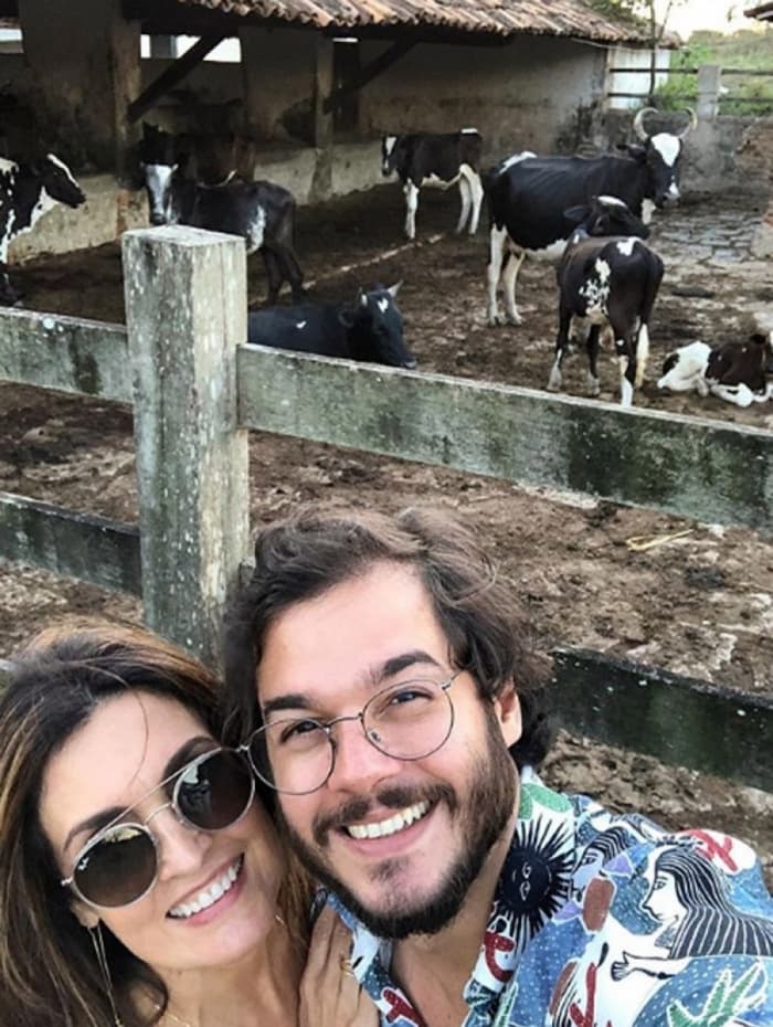 Cantora Maria Gadu acusa namorado de Fátima Bernardes de machismo em foto com apresentadora; até Dado Dolabella entrou na história