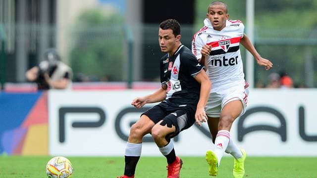 São Paulo bate Vasco nos pênaltis e é o campeão da Copinha
