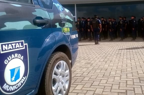 Ação conjunta interrompe festa e apreende paredão de som na Favela do Fio em Natal