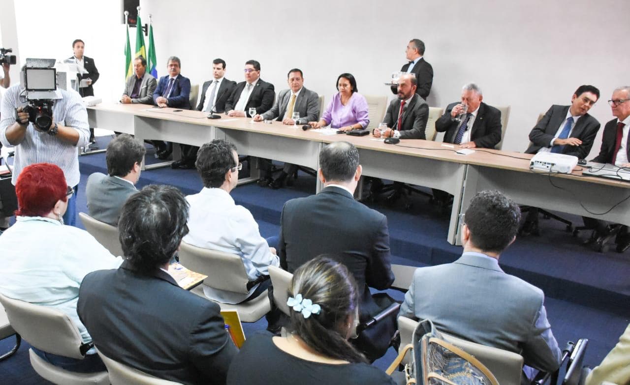 Presidente da Assembleia defende pacto entre os Poderes para ajudar o Estado