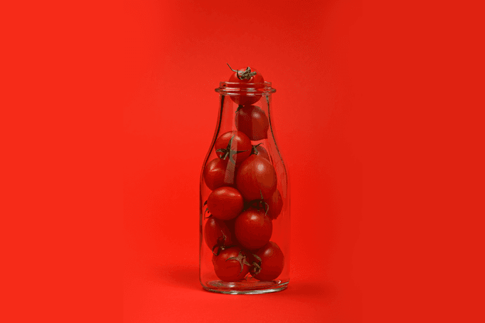 Cientistas querem criar tomates que já vem apimentados do pé