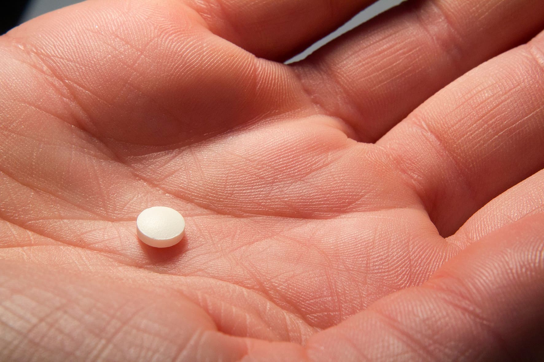 Pílula anticoncepcional afeta as emoções das mulheres, sugere estudo