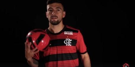 Flamengo gasta R$ 120 milhões em contratações e fará empréstimo para fechar o ano