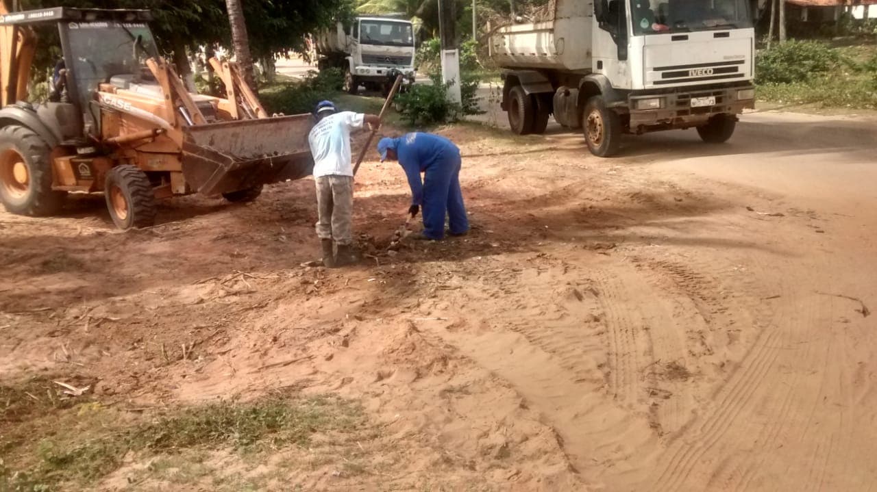 Operação limpeza chega a Praia de Santa Rita, em Extremoz