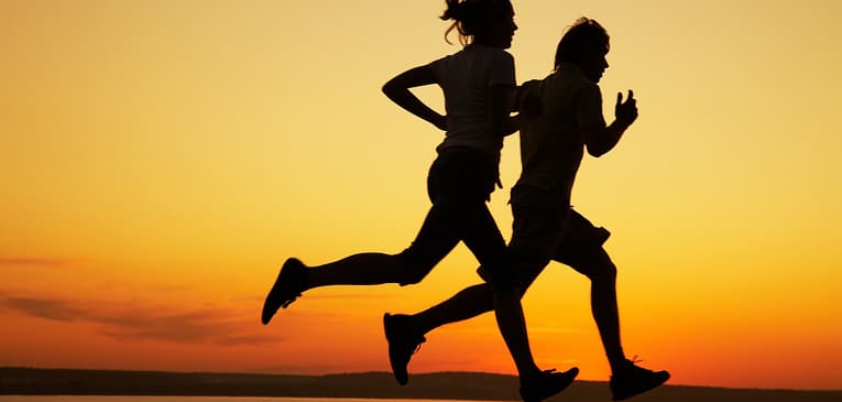 Treinar ou curtir? Dá pra fazer os dois? Chegou o período do ano em que corredores sempre entram nesse impasse