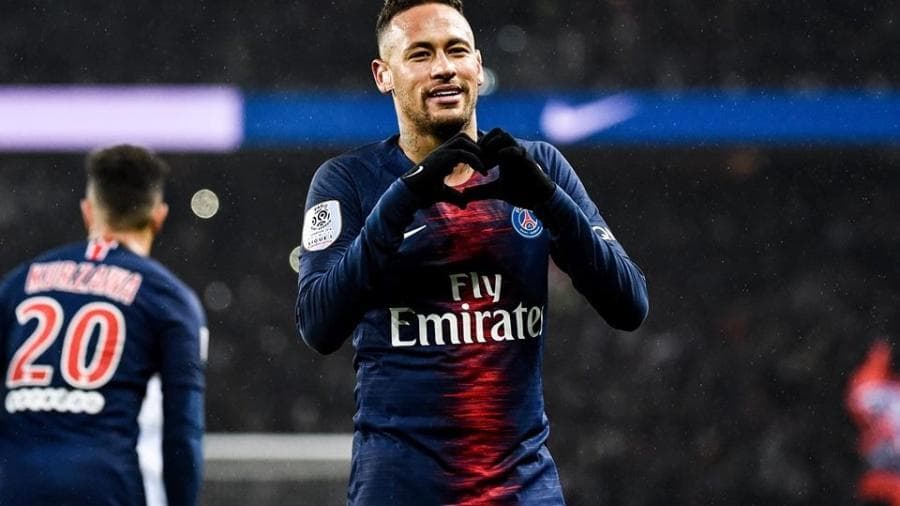 Revista põe Neymar em lista dos melhores atacantes do mundo; Cristiano Ronaldo fica fora