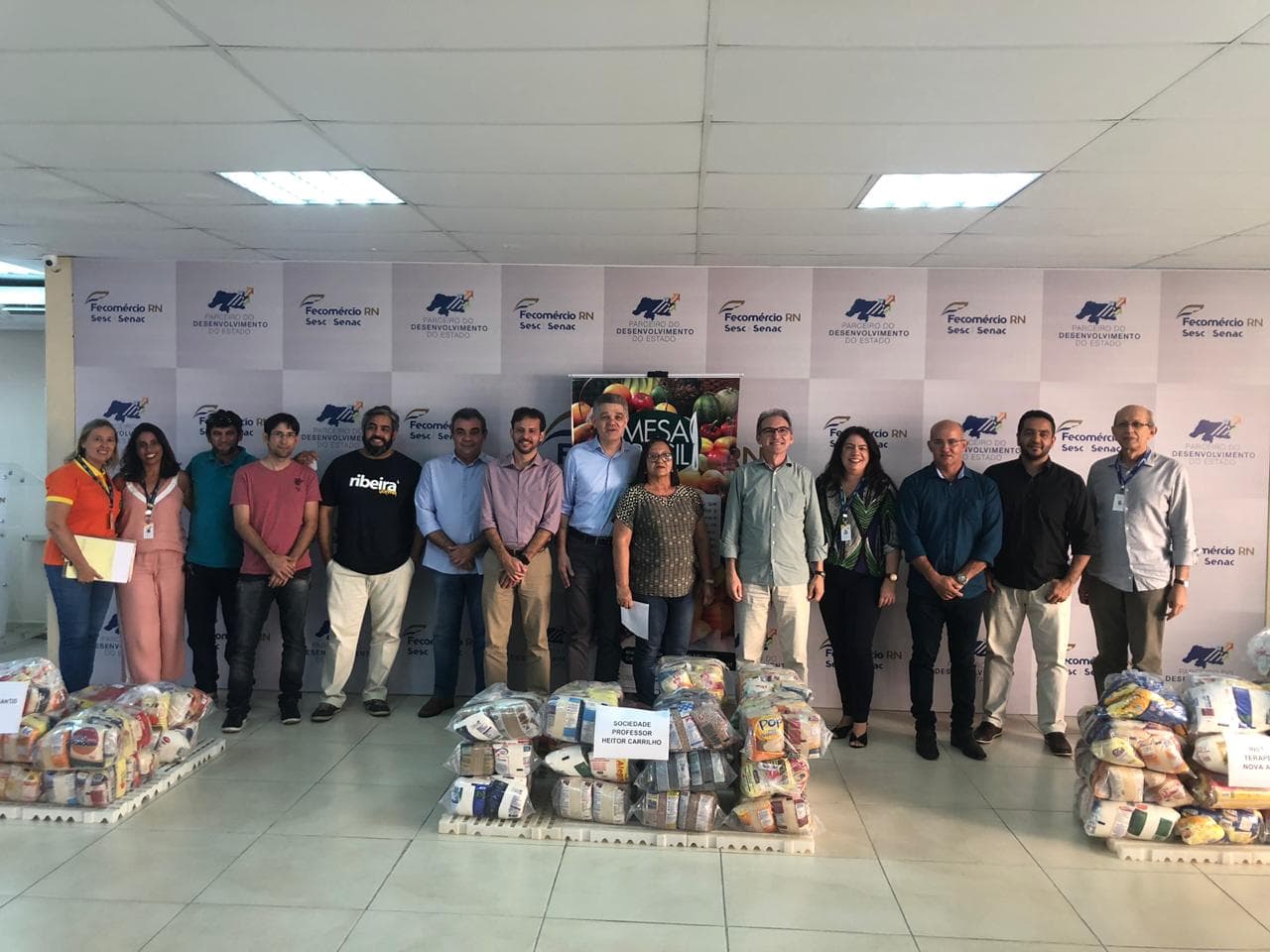 Em Natal, Festival de Samba arrecada mais de 700 kg de alimentos para doação