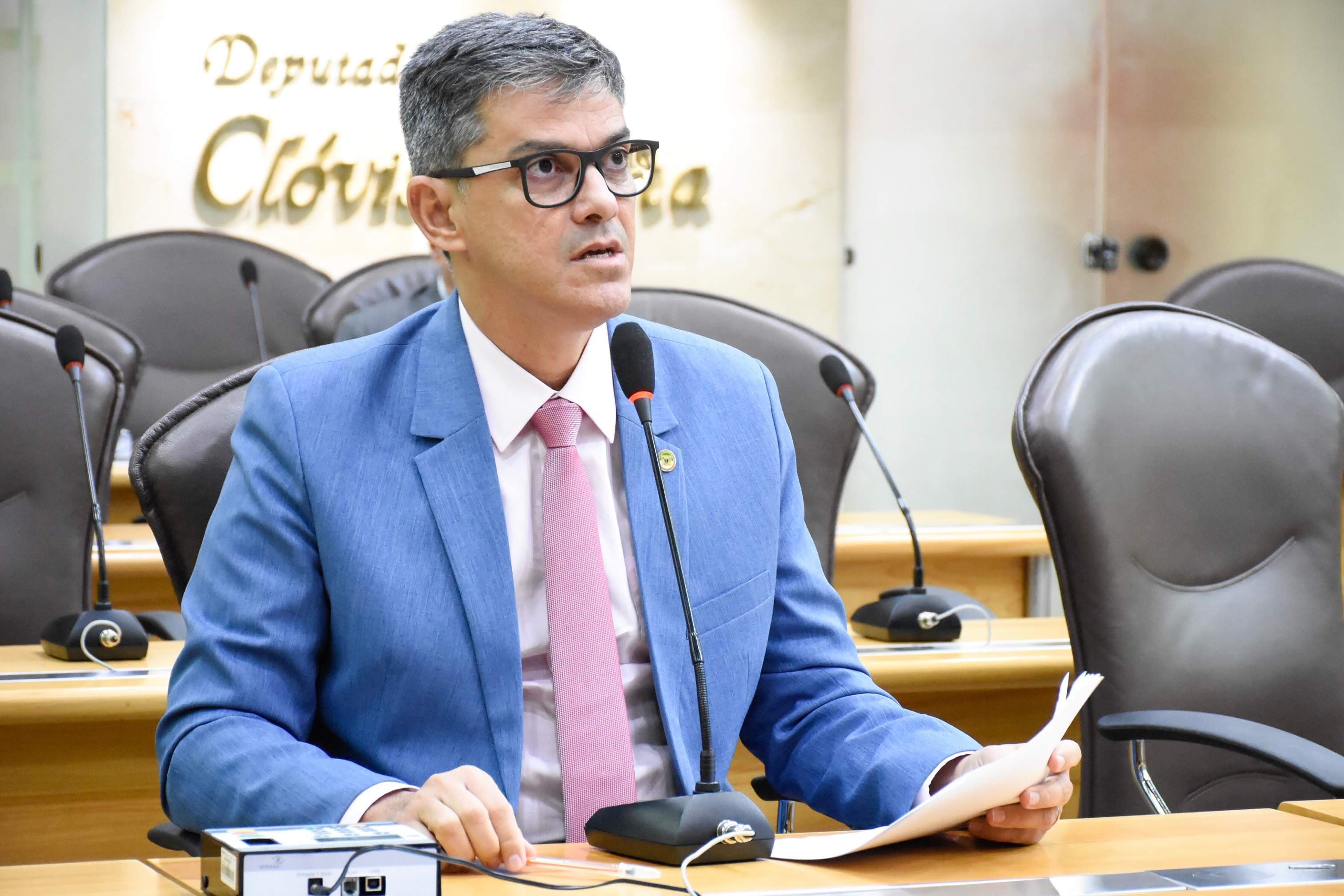 Deputados repercutem investigação do MPF em contrato da Funpec